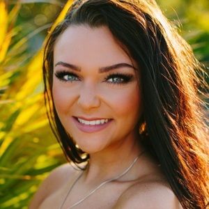 Meet your Posher, Noel